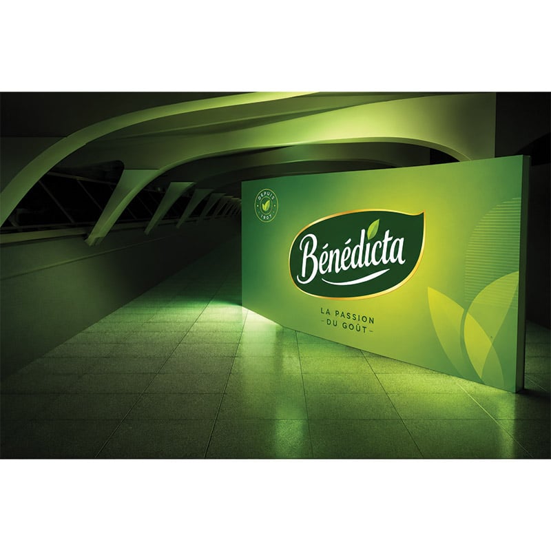 Stand lumineux LED personnalisé avec visuel tendu