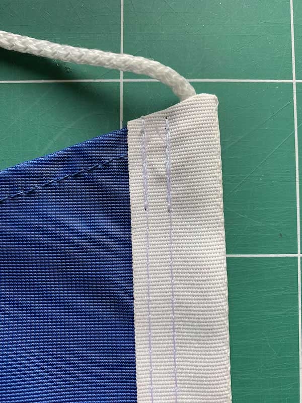 Drapeaux – pour Bateaux publicitaire couture